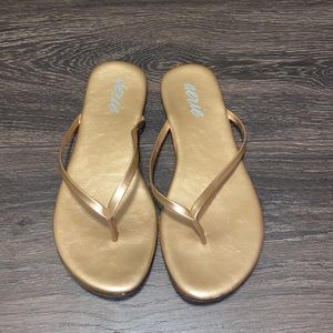 Aerie Flip Flops